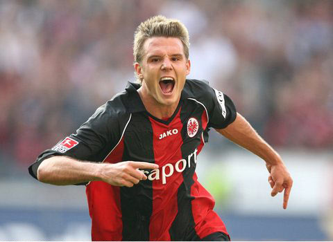 背後都伴隨 背後都伴隨